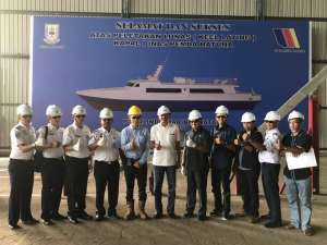 Peletakan Lunas Kapal Bupati di Batam