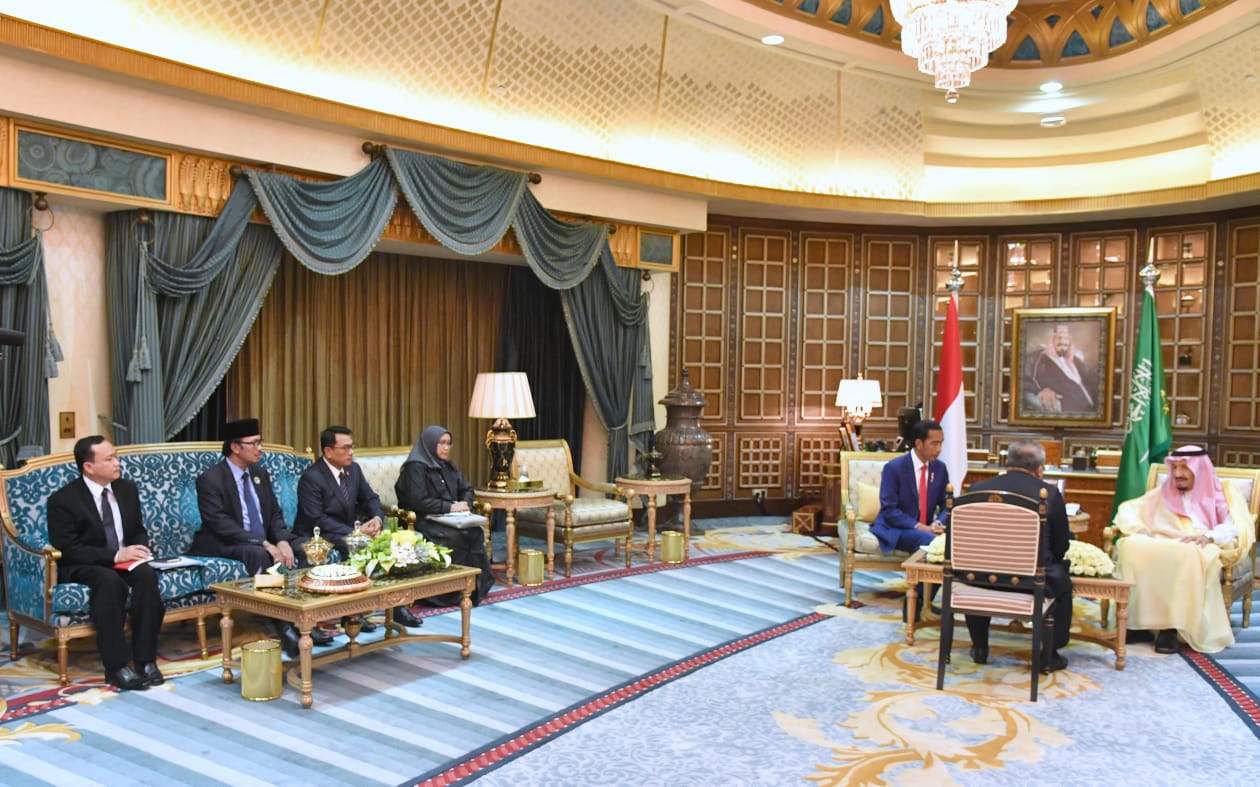 Presiden Jokowi Bertemu Raja Salman di Istana Pribadi Raja di Riyadh