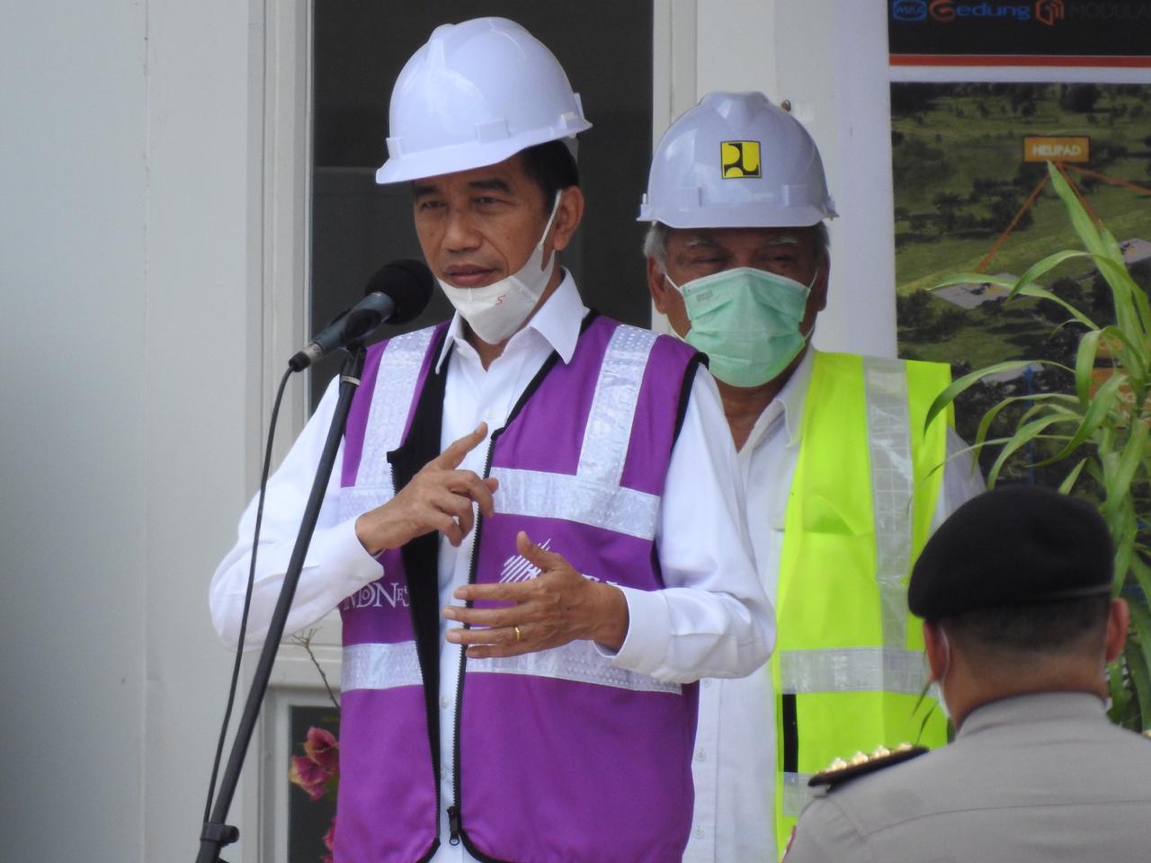 KAPOLDA KEPRI SAMBUT KEDATANGAN PRESIDEN REPUBLIK INDONESIA DALAM RANGKA KUNJUNGAN KERJA DI PULAU GALANG BATAM