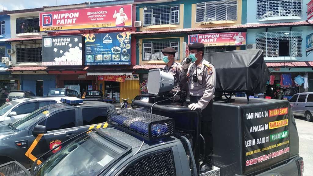 OPERASI AMAN NUSA II SELIGI 2020, SATGAS SAMAPTA POLDA KEPRI BERI HIMBAUAN KE PASAR-PASAR DI KOTA BATAM