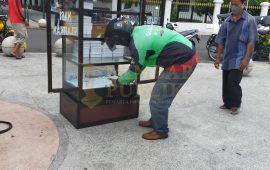 200 Nasi Kotak Dibagikan Polresta Yogyakarta untuk Pengemudi Andong, Pedagang Asongan, PK5 dan Ojek