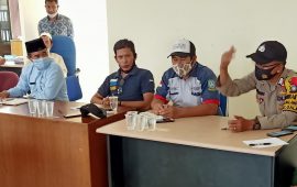 Polisi Hadir Beri Rasa Aman Hadir di Muker Hasil Tangkapan Nelayan Pukat Ikan Bilis di Galang Baru