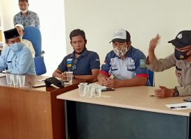Bhabinkamtibmas Galang Baru Hadiri Musyawarah Kerja Hasil Tangkapan Nelayan Pukat Ikan Bilis di Galang Baru, Batam. (Photo: dok/polsek)