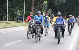 Jaga Imunitas Sembari Bersilaturahmi Jefridin Ikut Bersepeda Bersama OPD Kota Batam