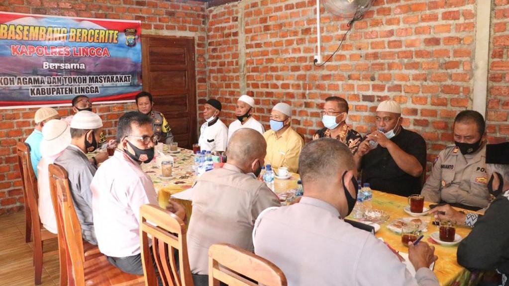 Besambang Bercerite Kapolres Lingga Bersama Tokoh Agama dan Tokoh Masyarakat Kabupaten Lingga