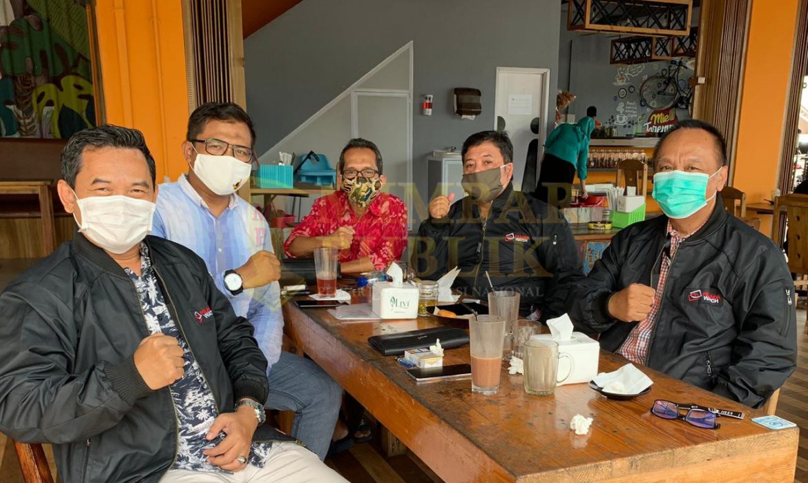 Ketua dan pengurus PWI Kepri meminta paslon Pilkada se Kepri mematuhi prokes. ft/ dok/pwi