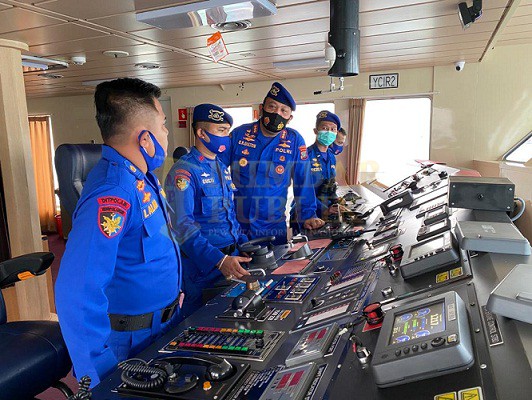 Ditpolairud Polda Kepri Bersama Ditpolair Korpolairud Baharkam Polri Patroli Lintas Laut