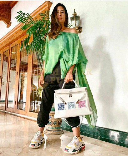 Recycle Barang Bekas menjadi Fashion ala Putri Samboda