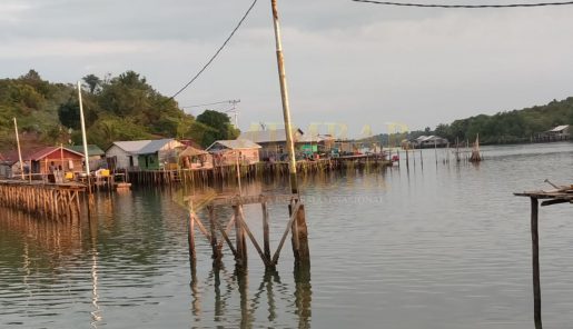 Miris! Jembatan Lama Dibongkar, Jembatan Baru Belum Dibangun