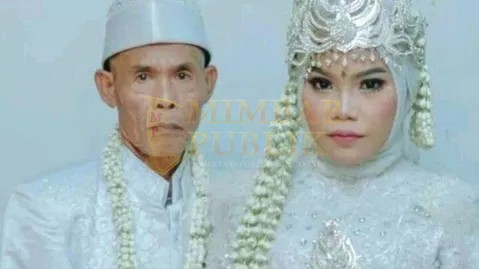 Jomblo Jangan Iri, Kakek 71 Tahun Nikahi Perawan Ting-Ting 18 Tahun