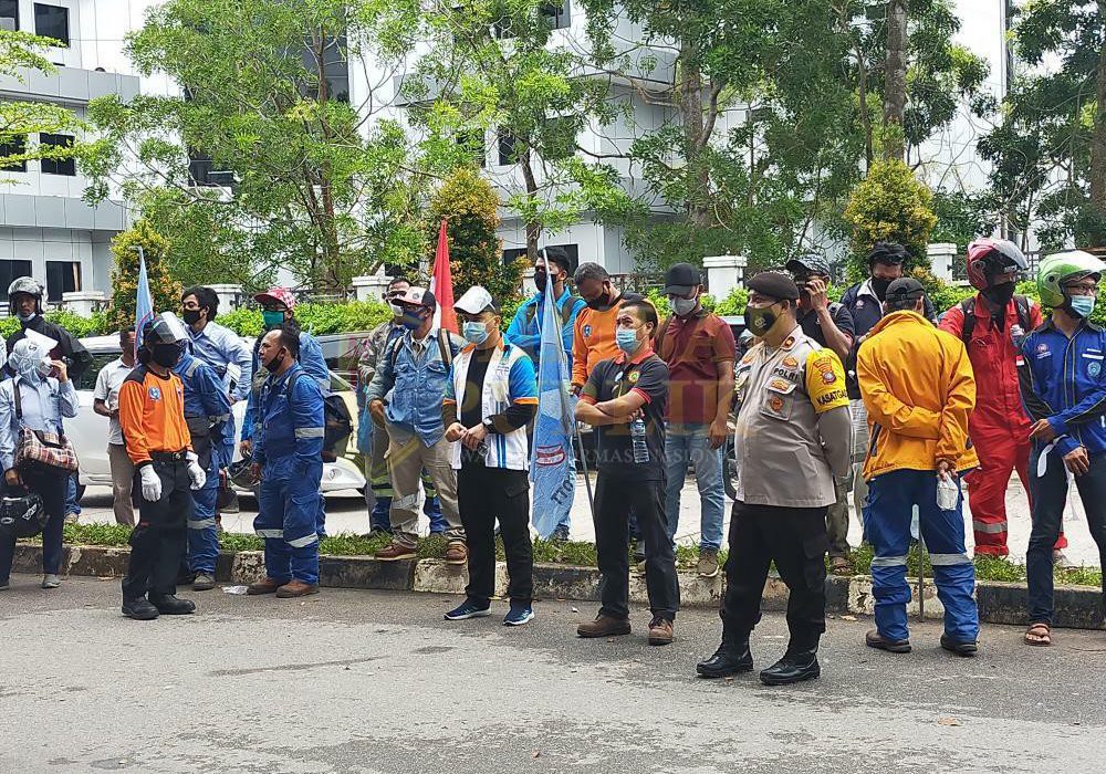 Polresta Barelang Turunkan 147 Personel PAM Unras Tolak Penetapan Omnibus Law RUU Cipta Kerja di Batam