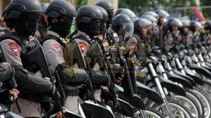 Polri Kerahkan Ribuan Polisi Jaga Demonstrasi Mahasiswa di depan Istana Merdeka