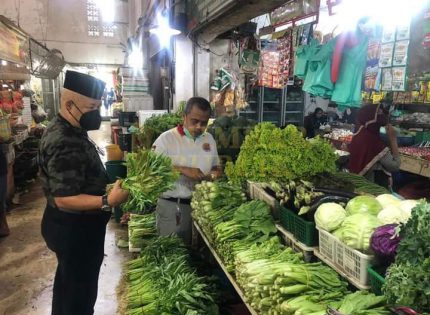 Pantau Harga Sembako, Syamsul Tinjau Sejumlah Pasar di Kota Batam