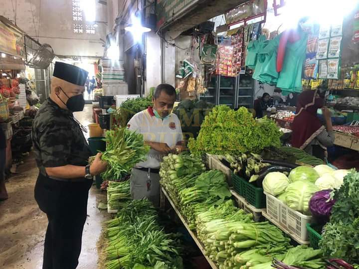 Pantau Harga Sembako, Syamsul Tinjau Sejumlah Pasar di Kota Batam