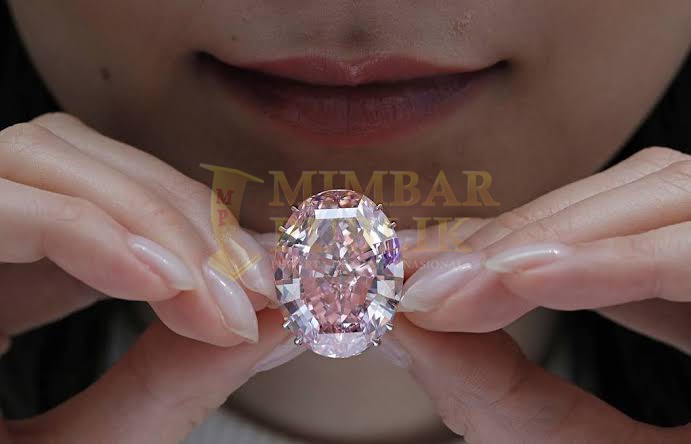 Berlian Pink Langka Sebesar Telur Burung Puyuh Terjual Rp 374 M