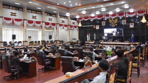 Ini PU Fraksi-Fraksi dan Jawaban Wali Kota Metro, ” Raperda APBD TA 2021″