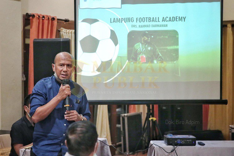 Majukan Sepak Bola Lampung, Rahmad Darmawan Siap Membangun Sekolah Sepak Bola di Sai Bumi Ruwa Jurai