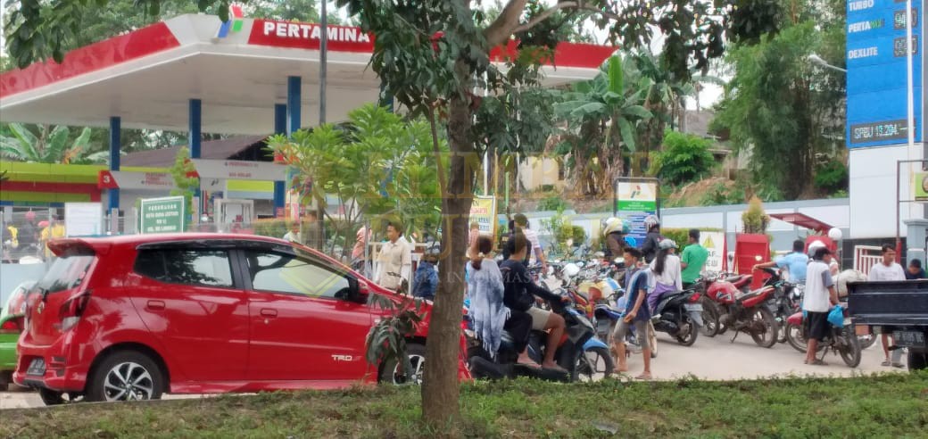 Terjadi Antrian Panjang di SPBU, Pertamina: Tak Perlu Khawatir Stok BBM Aman Terkendali