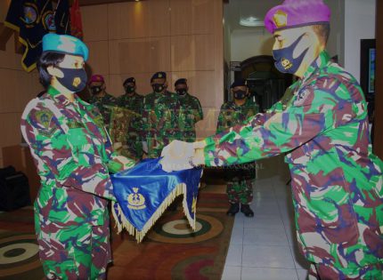 Letkol Marinir Dadan Solahudin S.AG Resmi Jabat Kadisminpers Lantamal IV