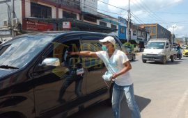 MCM Provinsi Kepri Tekan Penularan Covid-19 dengan Bagikan Masker ke Pengguna Jalan