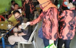 Srikandi Pemuda Pancasila Bagikan Masker Secara Serentak di 5 Kabupaten Kota