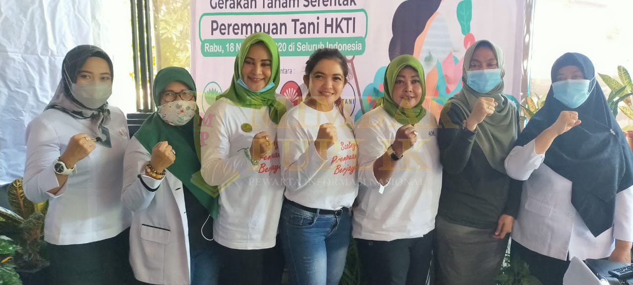 Gerakan Tanam Serentak Perempuan Tani HKTI Bintan