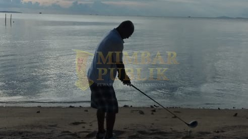 Golf Permainan Orang Kaya, Namun Tidak Bagi Midi