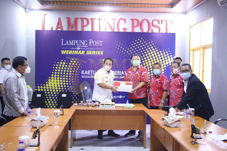 Gubernur Lampung Terima Bantuan Sembako dari Konsulat Jenderal Republik Rakyat Tiongkok