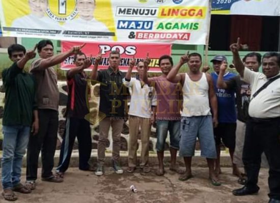Ketua Kosgoro bersama pengurus tim sukses