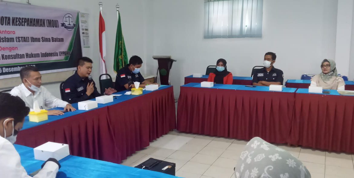 MoU Antara STAI Ibnu Sina Batam dengan PPKHI DPC Kota Batam Berjalan Mulus