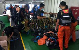 Penyelam BSG dan IDRT Memulai Evakuasi Korban Sriwijaya Air dari Bawah Air