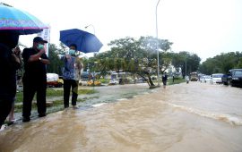 Banjir di Ruas Jalan Batam, Rudi Akan Lebarkan Drainase di Jalan Protokol