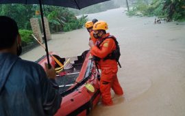 Basarnas Tanjungpinang Sudah Evakuasi 55 KK Warga Korban Banjir Diperkirakan Masih Banyak yang Terjebak