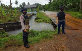 Polsek Daik Lingga Laksanakan Patroli Siaga Banjir dan Tanah Longsor