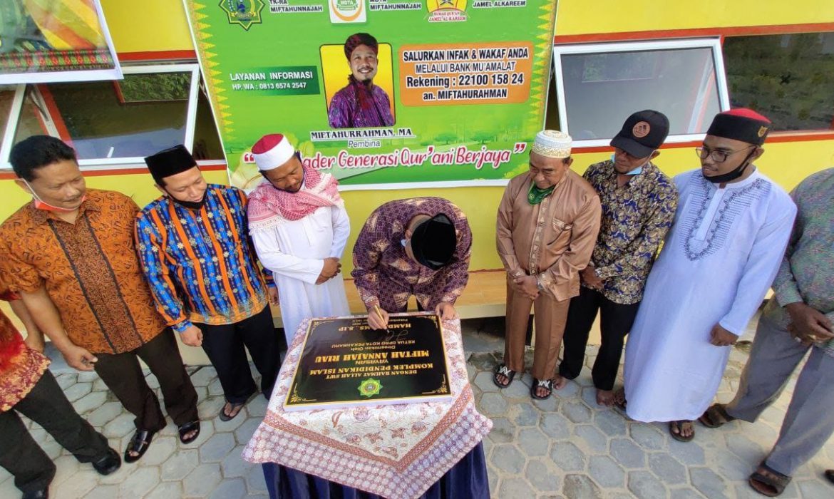Komplek Pendidikan Islam Yayasan Miftah Annajah Riau Diresmikan Hamdani