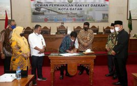 Pemko dan DPRD Batam Sepakati Dua OPD Berganti Nama