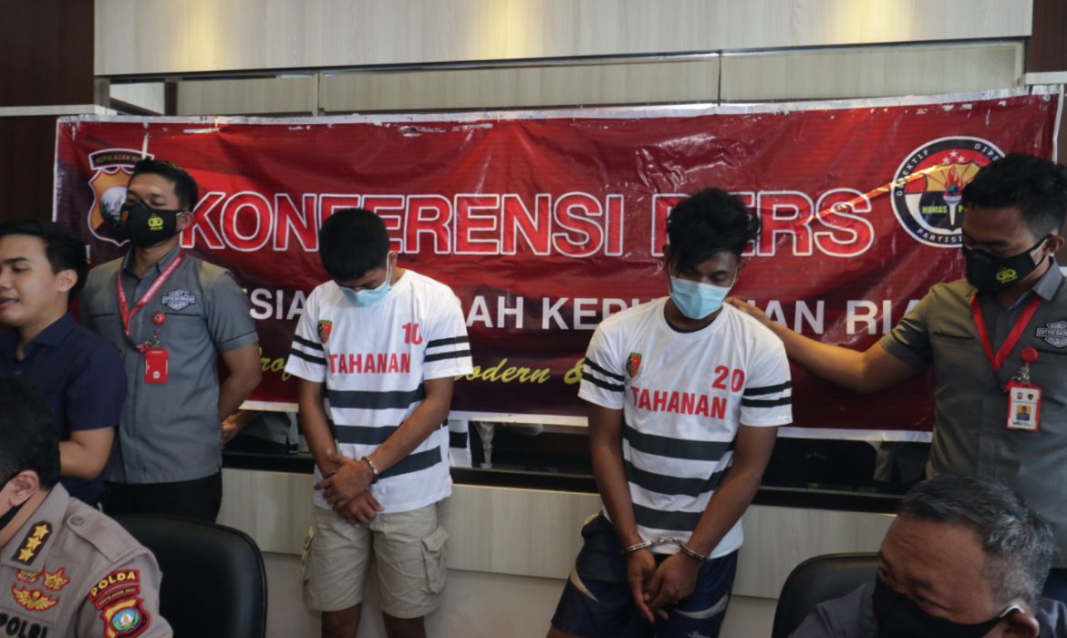 Ditreskrimum Polda Kepri Ringkus 2 Begal Taksi Online di Batam