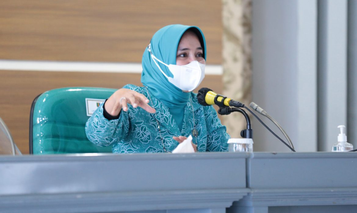 Ibu Riana Arinal Pimpin Rapat Pembahasan Program Kerja PKK Provinsi Lampung, Siap Lakukan Sinergi dengan OPD untuk Hadapi Pandemi Covid-19 di Tahun 2021