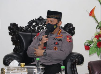 Pererat Silaturahmi dengan Ulama, Kapolri Sowan ke Ketua MUI Sulsel