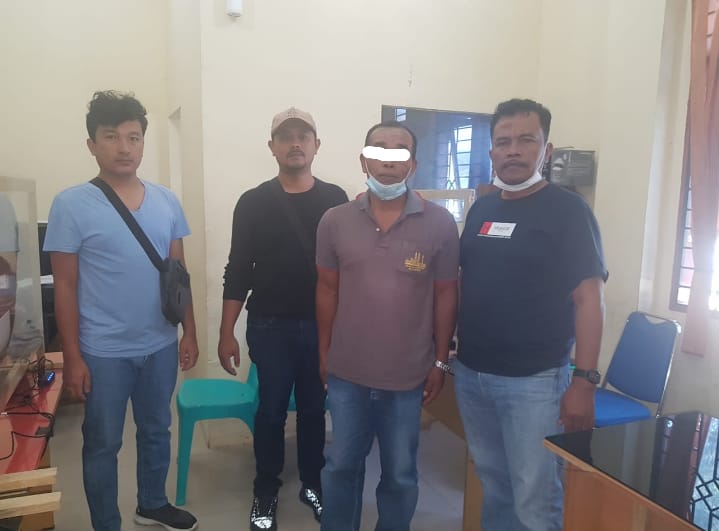 Pelaku Pencabulan Saat diamankan di Mapolres Karo
