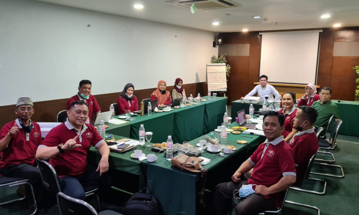 Puluhan Mahasiswa Doktoral Asia E-University Kuliah Perdana Tatap Muka