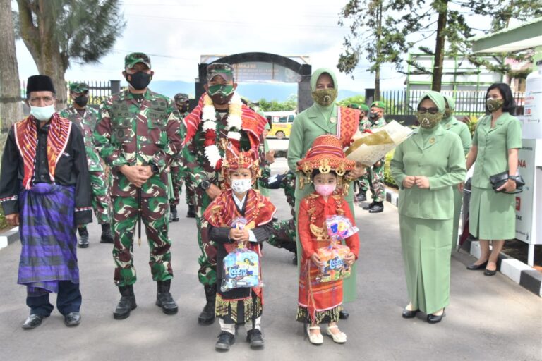 Kapolres dan Pangdam I/BB Di Mapolres Tanah Karo