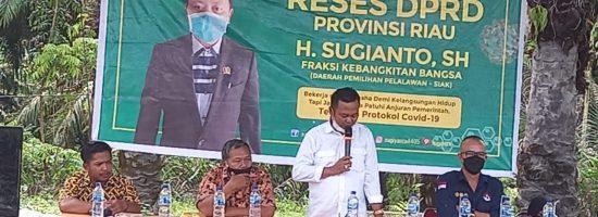 Sekretaris Komisi II DPRD Riau kali ini melakukan sosialisasi PSR di Kampung Banjar Seminai dan Kampung Sawit Permai, Kecamatan Dayun, Kabupaten Siak.