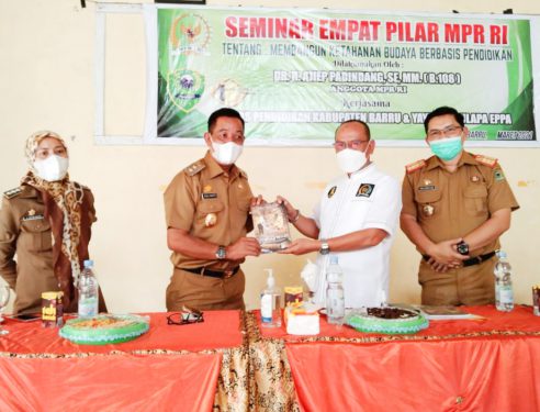 Dihadiri Wakil Bupati Barru, Ajiep Padindang Bahas Ketahanan Budaya Berbasis Pendidikan
