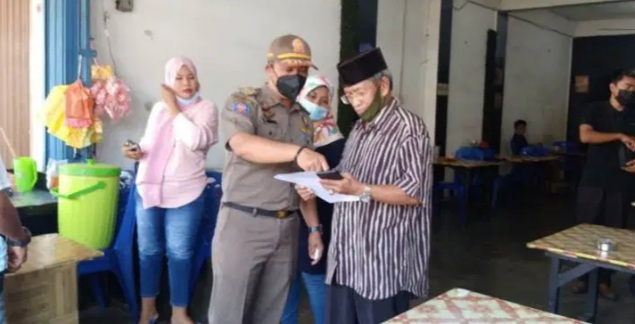 Satuan Polisi Pamong Praja Karimun Menjalankan Keputusan Bupati Karimun