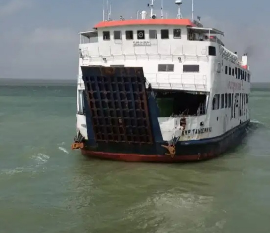 Angkutan Menggunakan Kapal Roro Menjadi Pilihan Warga Karimun untuk Melakukan Perjalanan Antar Provinsi dan Dalam Provinsi