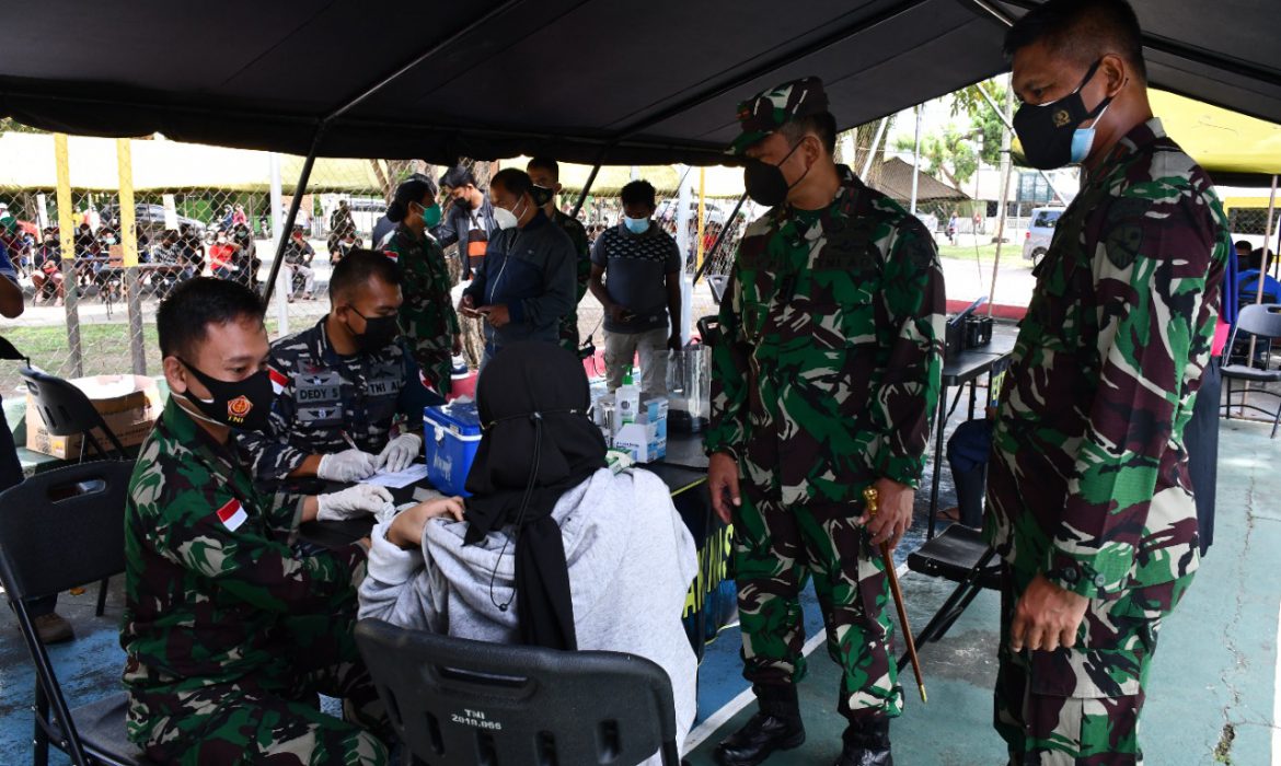 TNI AL, Polri dan Pemkot Jayapura Kembali Laksanakan Serbuan Vaksinasi