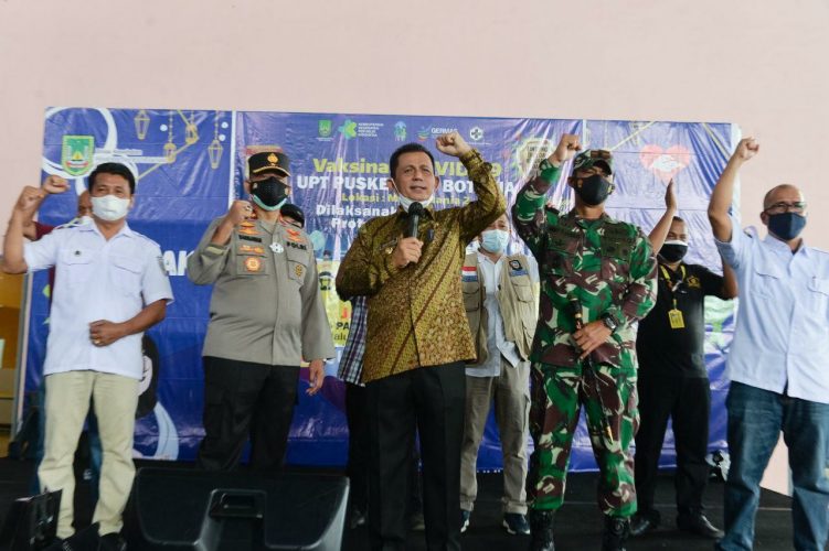 Tinjau Vaksinasi di Batam, Gubernur Kepri: 17 Agustus Mendatang 100 Persen Target Vaksinasi Sudah Terpenuhi