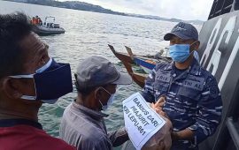 Satrol Lantamal IV BKO Guskamla Koarmada I Beri Paket Sembako kepada Nelayan