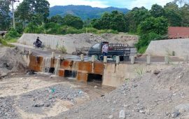 Rusaknya Akses Jembatan Sukatendel, Akibat Lahar Gunung Sinabung